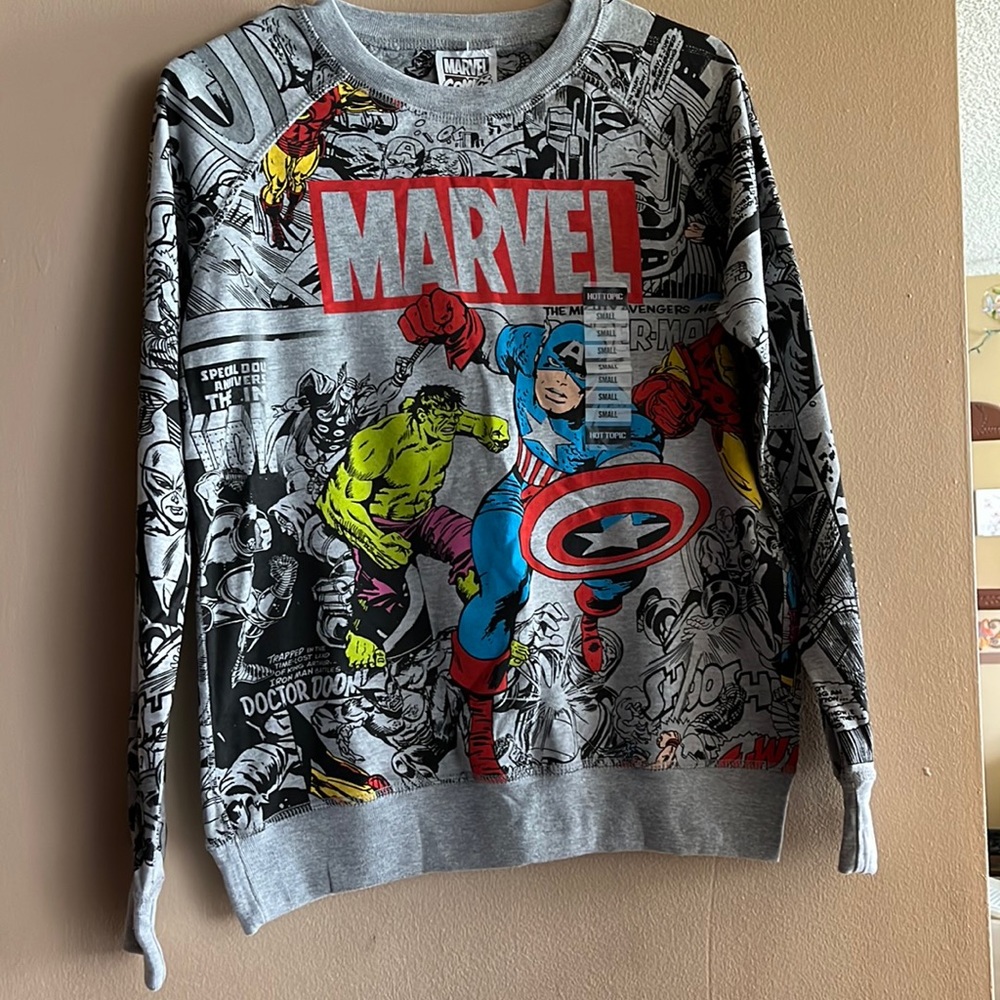 COPY - Marvel Avengers Reversible Long Sleeve Shirt (Hot Topic) (Size S)